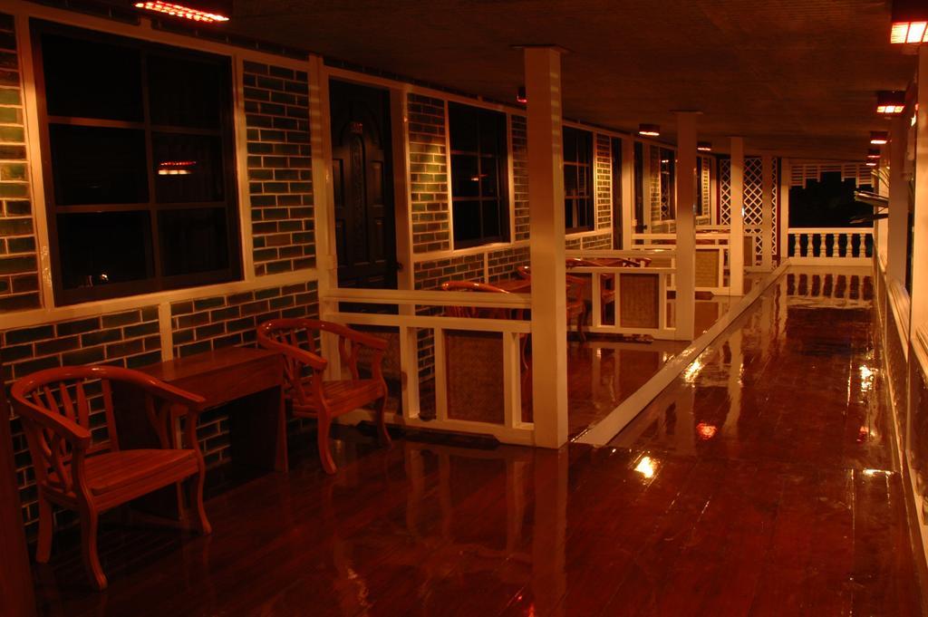 Emerald Land Hotel Mandalaj Kültér fotó